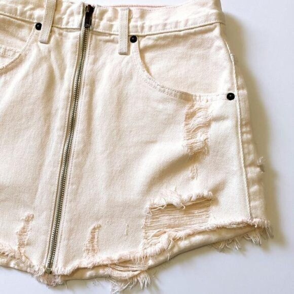 Carmar Avery Beatrice Zip Front Denim Skirt Sz 27 - Picture 9 of 14